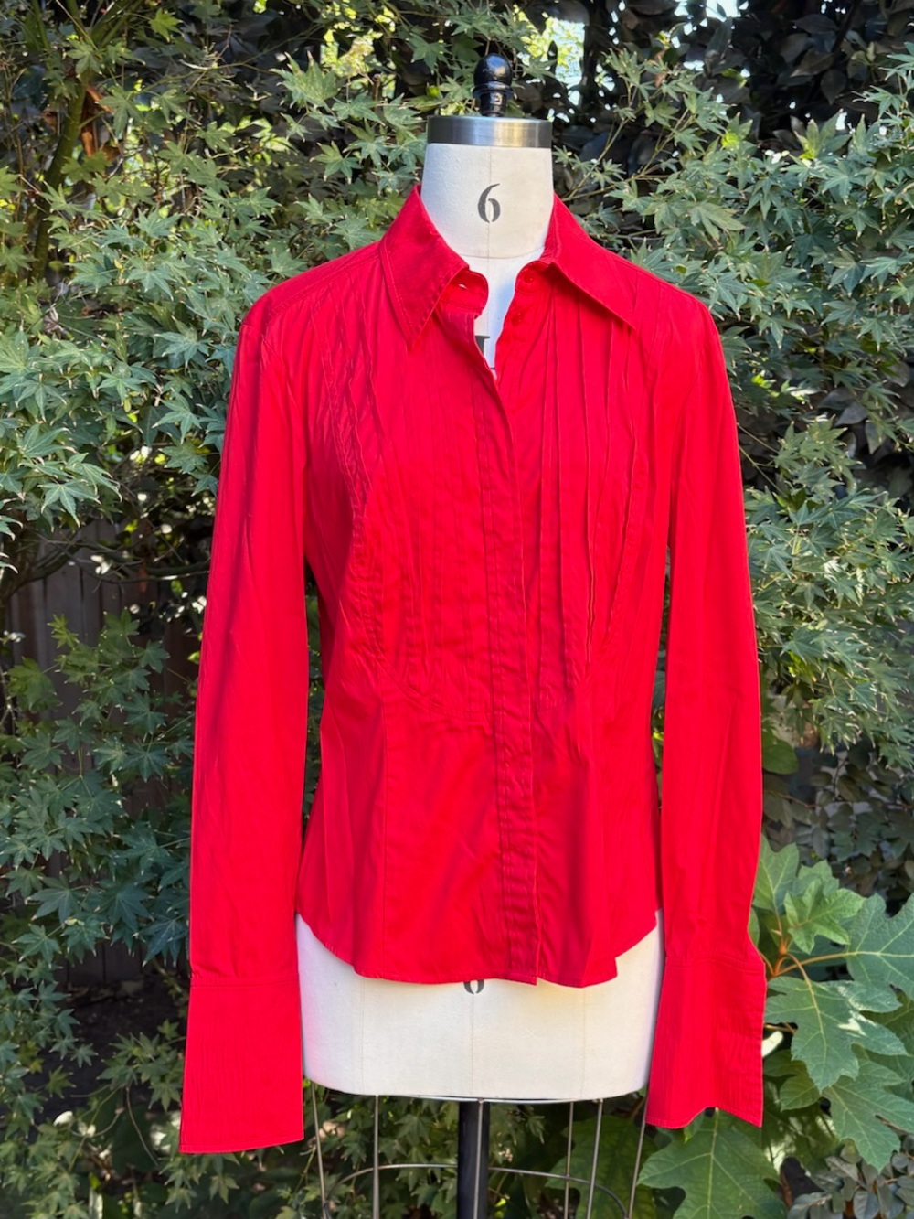 Escada pintucked long-sleeve tuxedo-style top with French cuffs - size 38